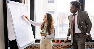 Key Steps for Successfully Starting Your Own Business (1)