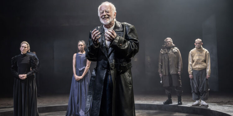 King Lear – Review – Sheffield Crucible Theatre (2)