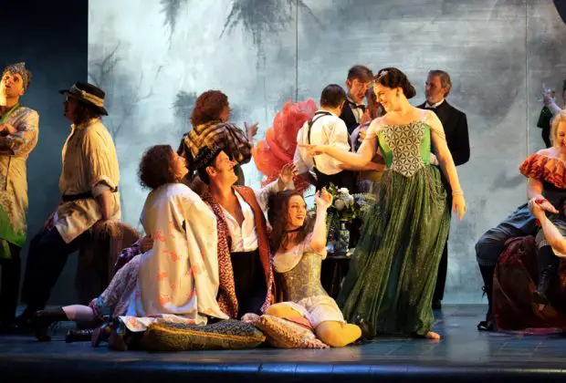 La Traviata [Opera North] – Review – Leeds Grand Theatre main