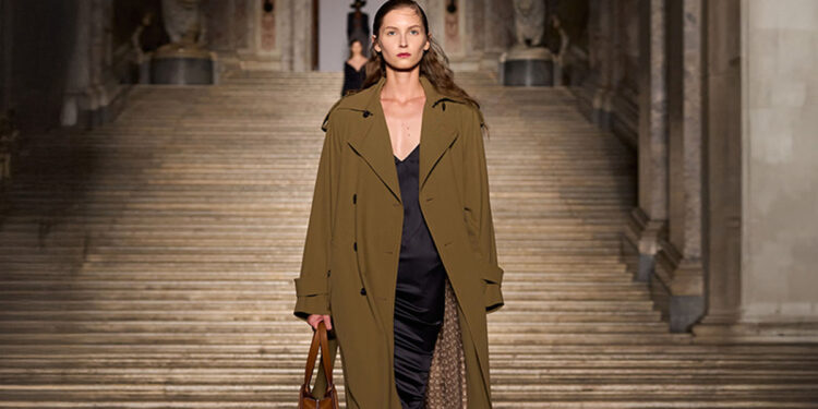 Layering with Intention The Trench Coat as the Centre of Every Outfit
