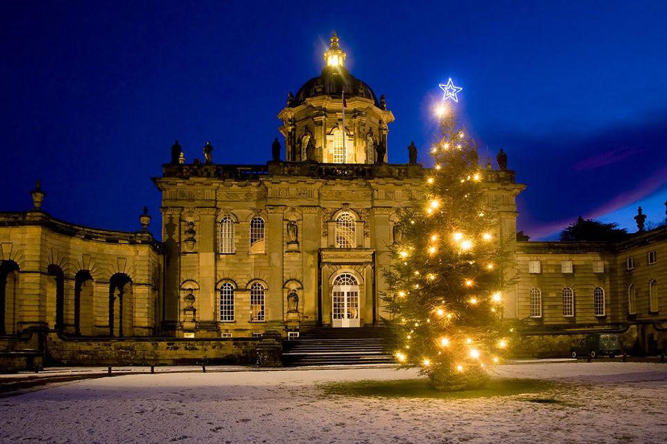 Locations You Cannot Miss in Yorkshire This Christmas castle howard