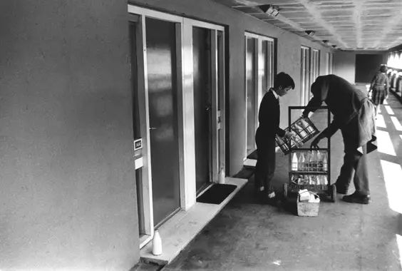 Love Among the Ruins Exhibition Documents Sheffield Housing Projects Park Hill and Hyde Park black white