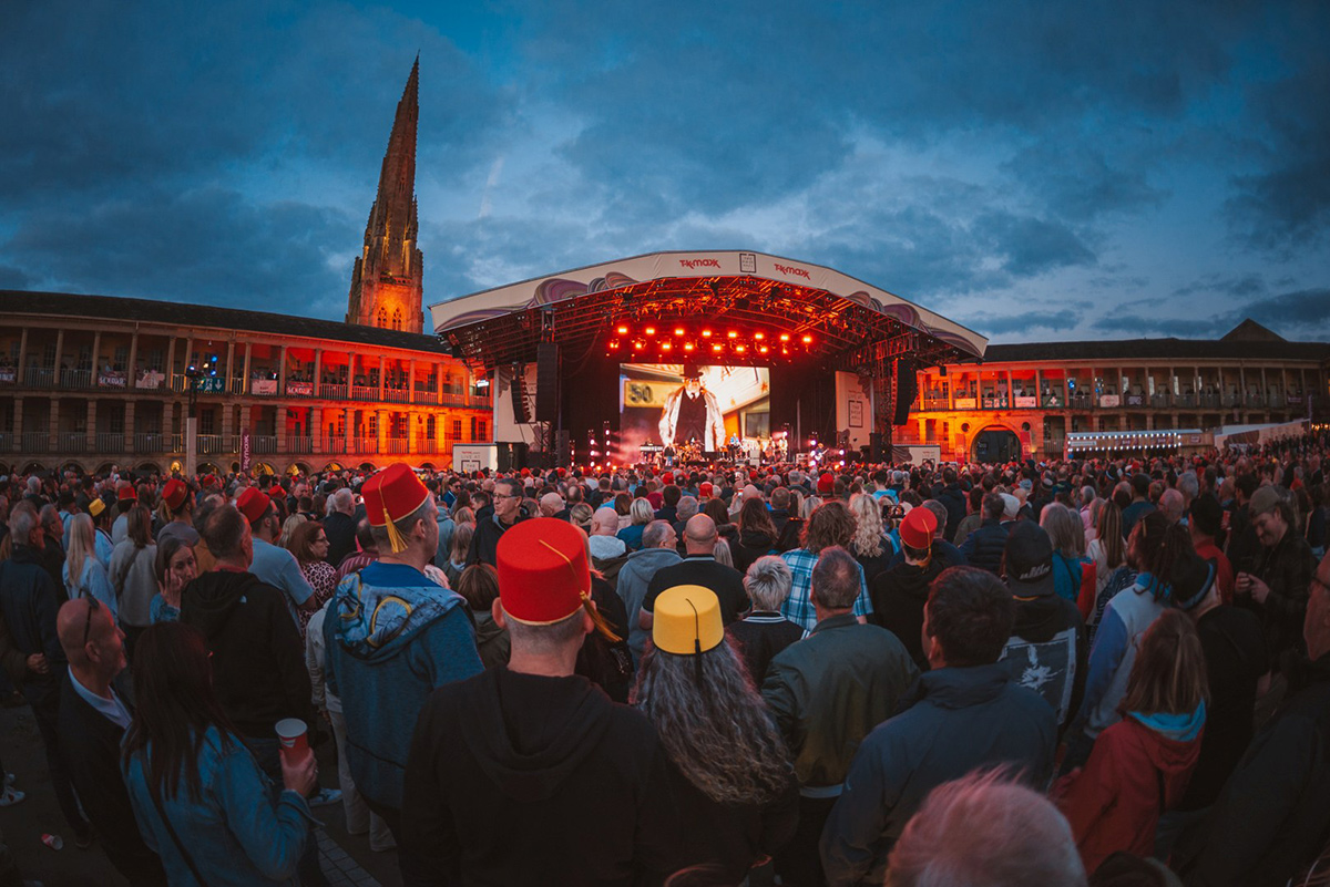 Madness Live Review The Piece Hall Halifax