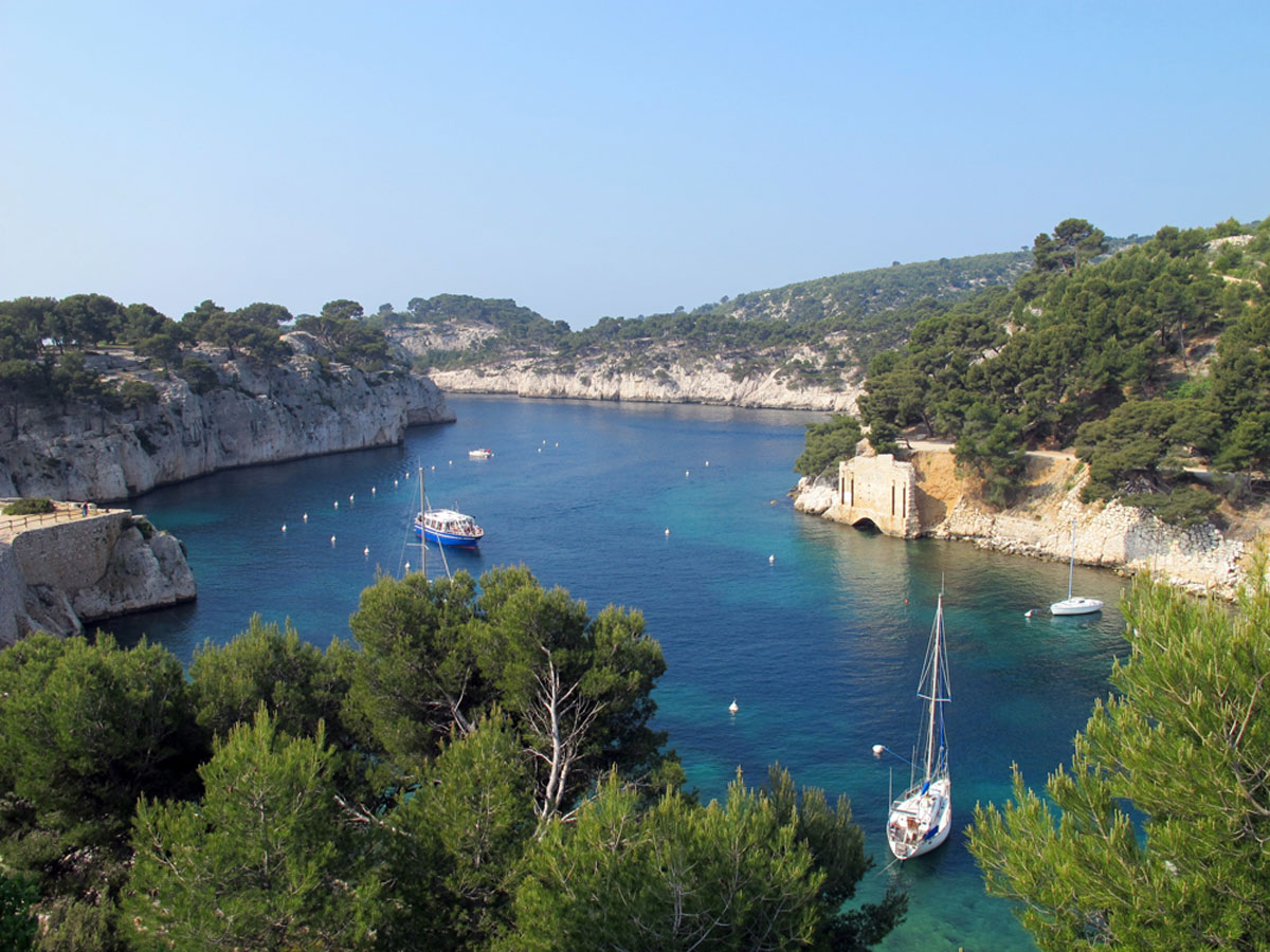 Marseille Cassis, Calanques and The Home of Bouillabaisse – Travel Review pory miou