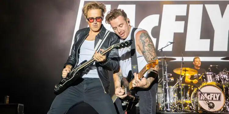 McFLy Live Review The Piece Hall, Halifax (3)