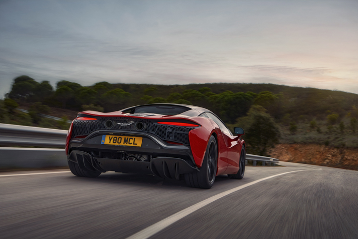 McLaren Artura – Review rear