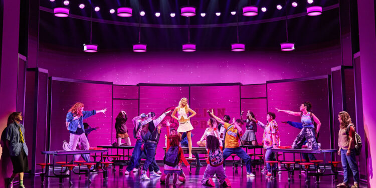 Mean Girls Review Hull New Theatre (2)