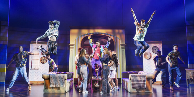 Mean Girls – Review – Hull New Theatre (1)