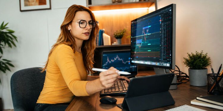 Money, Confidence and Long-Term Planning What Shapes Women’s Financial Choices