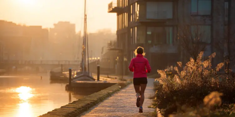 Morning vs Evening Runs Choosing the Best Time for You (1)