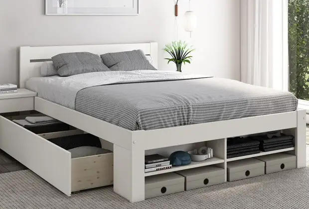 Noomi Pradas White Bed