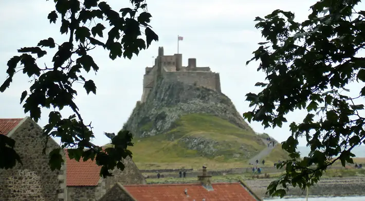 Northumberland Lindisfarne & Bamburgh Castle – Travel Review holy island