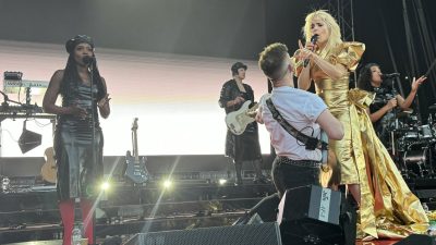 Paloma Faith Live Review Millennium Square, Leeds (3)
