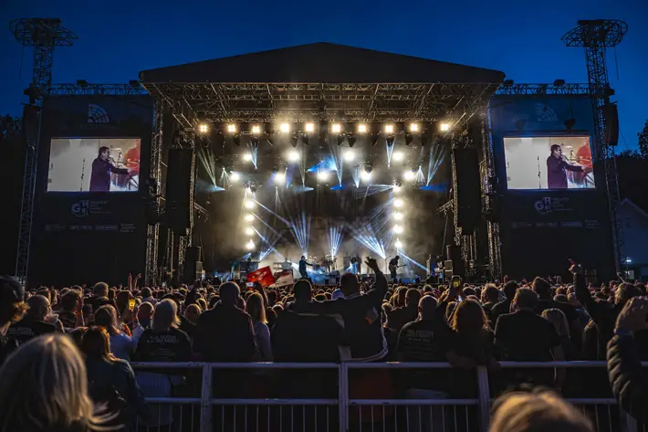 Paul Heaton Live Review Scarborough Open Air Theatre stage