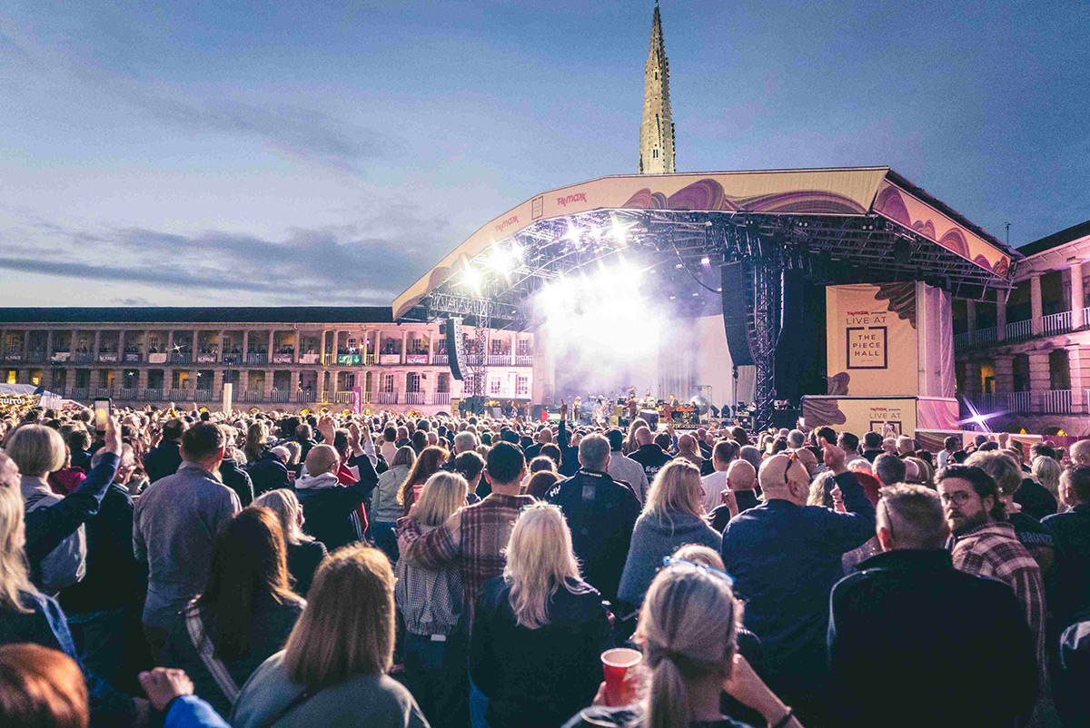 Paul Weller Live At The Piece Hall 2026