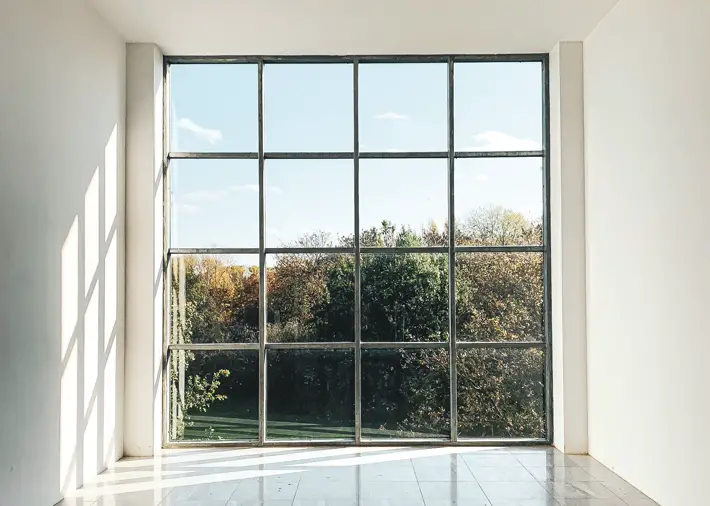 Plastic Glazing Vs Glass Windows What's Best