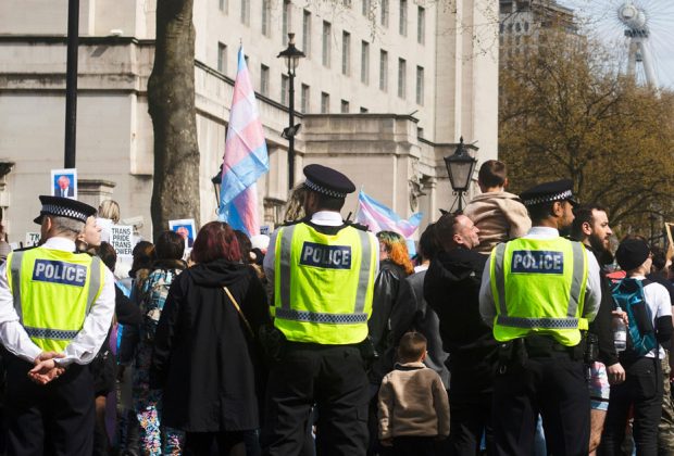 Removing Bad Police Officers from Force Could Take Years, London Police State (1)