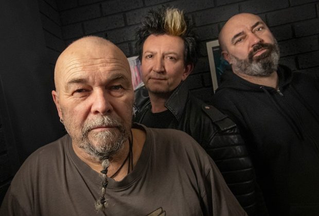 SIG & THE FIRE PILOTS