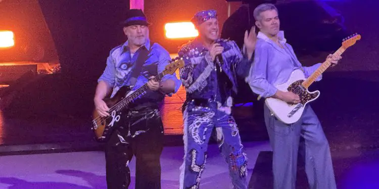 Scissor Sisters – Live Review – Leeds Arena (1)