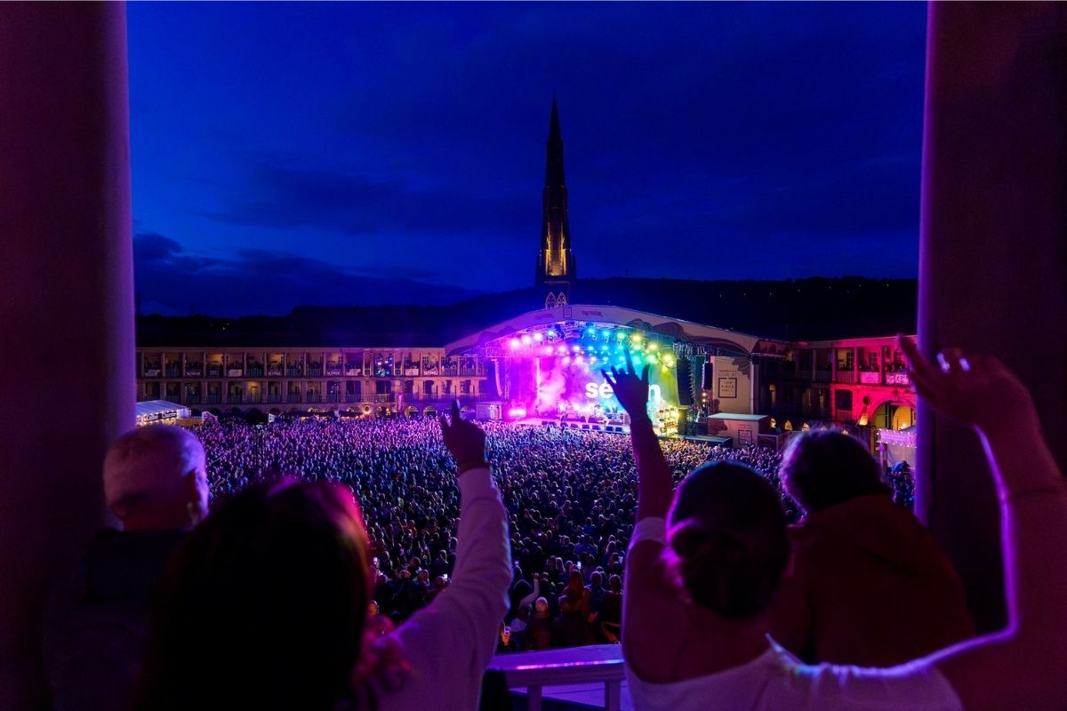 Shed Seven Piece Hall Halifax 2026