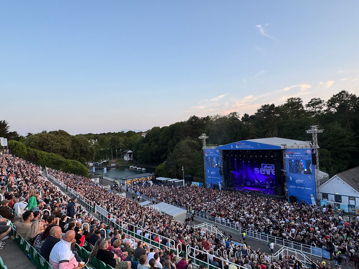 Shed Seven Scarborough Open Air Theatre Review