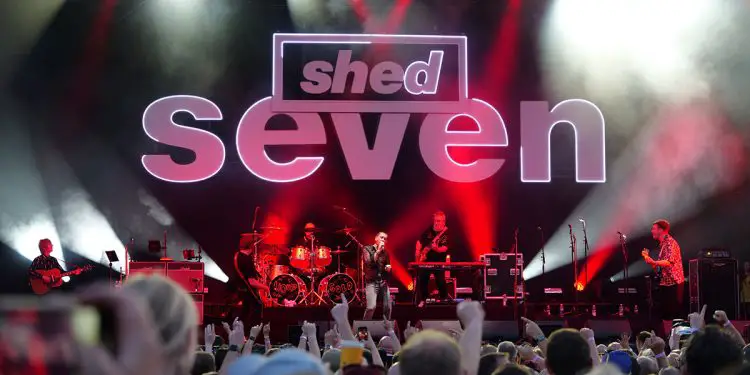 Shed Seven Scarborough Open Air Theatre Review