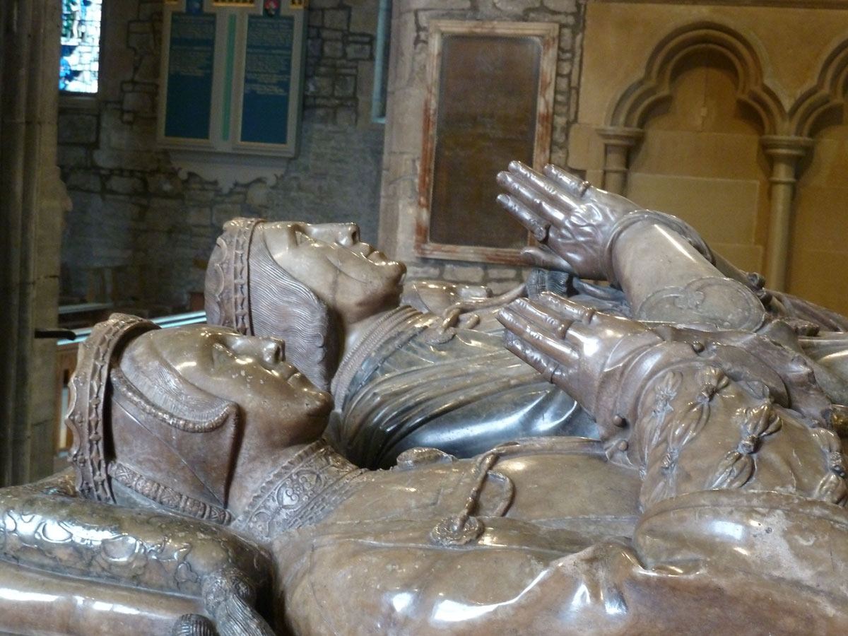 Sheffield, and Radisson Blu Hotel – Review shrewsbury monument