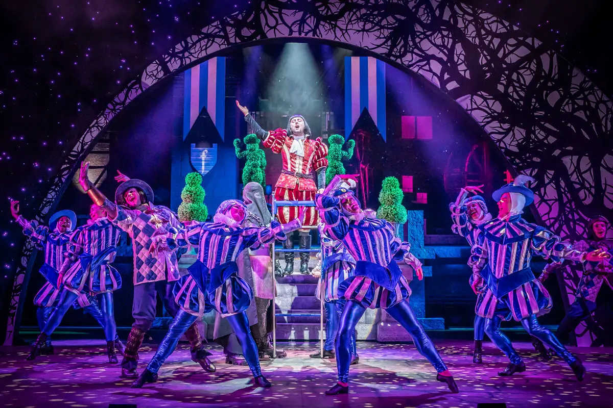 Shrek The Musical – Review – Bradford Alhambra (2)