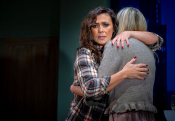 Single White Female – Review – Bradford Alhambra Theatre (5)