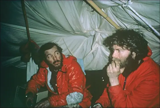 Sir Ranulph Fiennes interview tent (1)