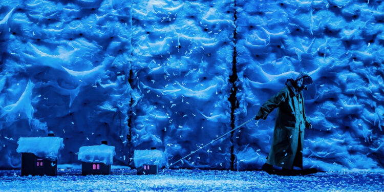 Slava’s SnowShow – Review – Bradford Live (2)