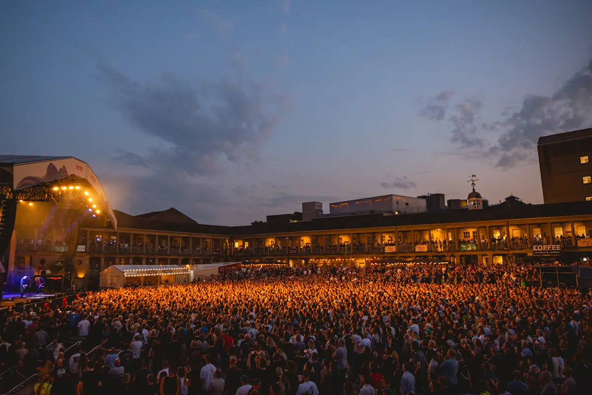 Smashing Pumpkins The Piece Hall Halifax