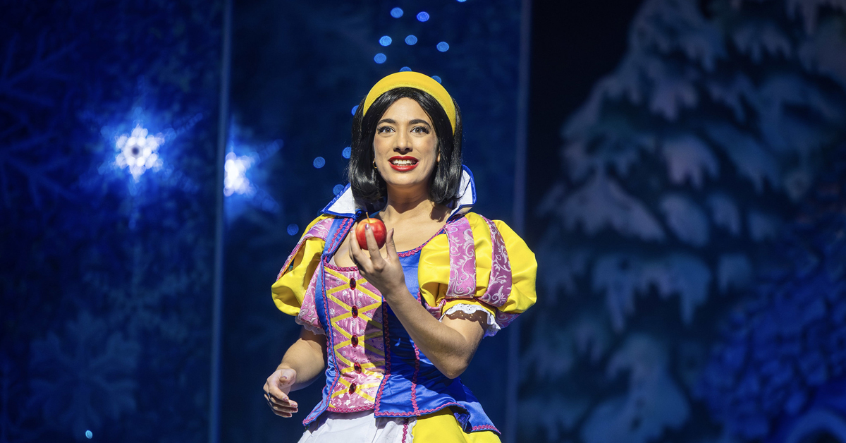 Snow White & The Seven Dwarfs – Review – Bradford Alhambra Theatre - On ...