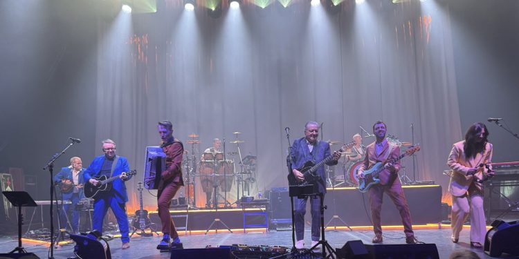 Squeeze – Live Review – Halifax Victoria Theatre (1)
