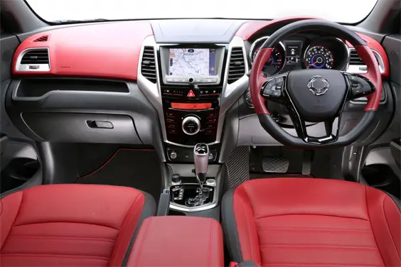 SsangYong Tivoli car review interior