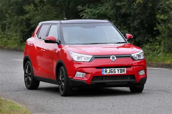 SsangYong Tivoli car review side