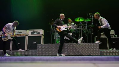 Status Quo Live Review Scarborough Open Air Theatre (2)
