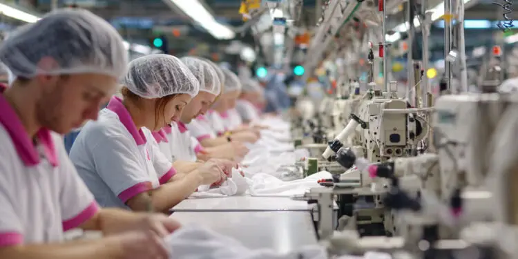 Sustainable Workwear The Shift Towards Eco-Friendly Fabrics (1)