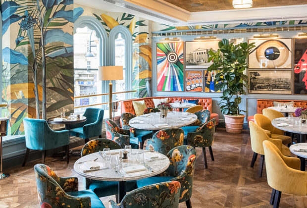 The-Ivy-Leeds-Interior