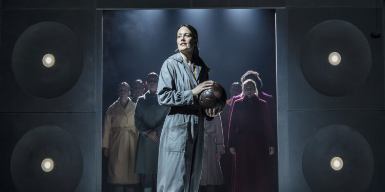 The Ladies Football Club – Review – Sheffield Crucible Theatre (1)