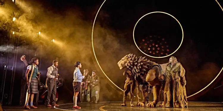 The Lion, The Witch and The Wardrobe Review Leeds Playhouse (2)