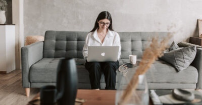 The Lost Art Of Keeping Your Customers In The Loop (Without Spam)