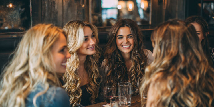 The Modern Guide to Tape Hair Extensions (2)