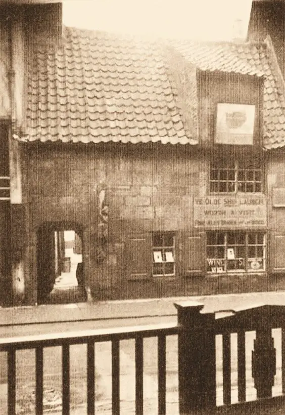 The Press Gangs and Smugglers of Whitby ye olde ship