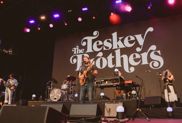 The Teskey Brothers Piece Hall Halifax