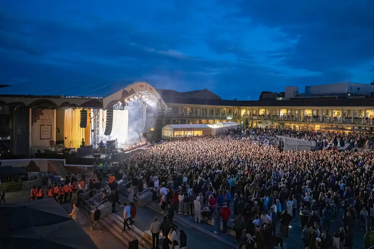 Tom Odell Live Review Piece Hall, Halifax (2)