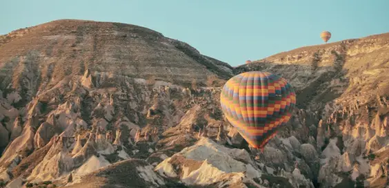 Top 4 Adventure Sports to Try While in Mallorca balloons main