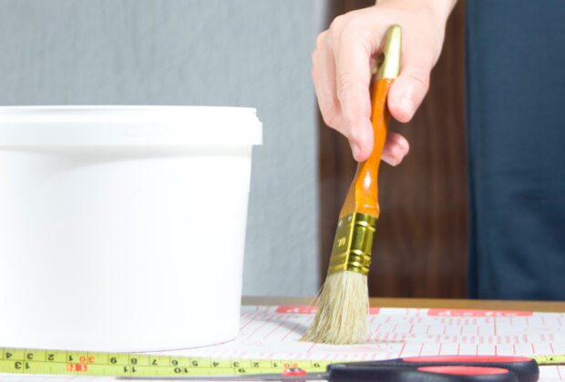 Top 5 DIY Wallpaper Glues and Adhesives main