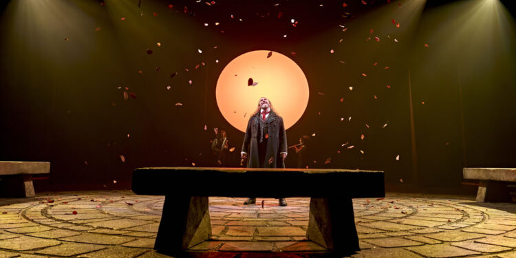 Twelfth Night – Review – Sheffield Crucible Theatre (1)