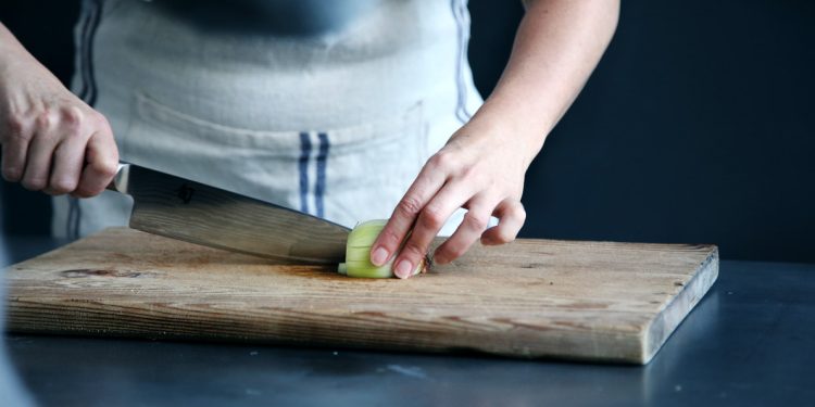 Types of Kitchen Knives for Use in the Home main